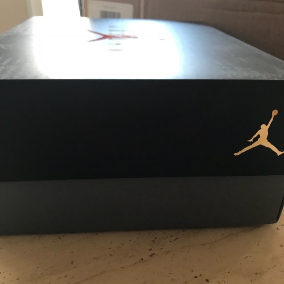 AIR JORDAN 8 OVO RETRO main image 6